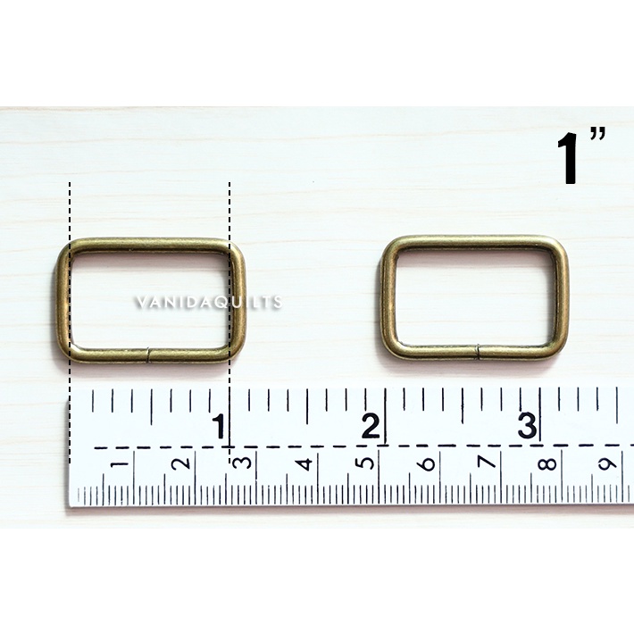 ห่วงสี่เหลี่ยม ขอบกลม สีทองเหลือง 1 นิ้ว หรือ 2.5 cm (10ชิ้น) (รหัส xun0199)