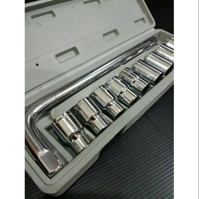 ประแจกระบอก AXL 10 ชิ้น