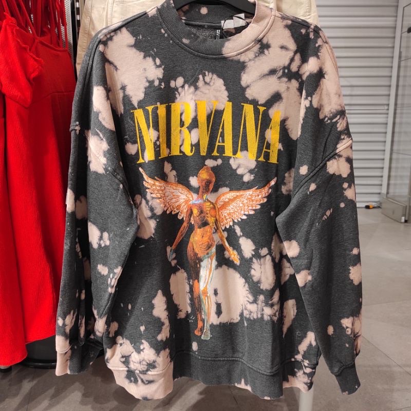 ใหม่!! เสื้อสเวตเตอร์ NIRVANA H&M Original Store