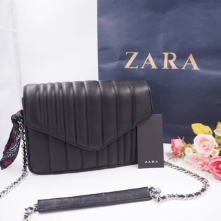 🍭 New Collection กระเป๋าสะพายข้าง รุ่นใหม่ รุ่น messenger bag มาพร้อมผ้าพัน สุดเก๋ by ZARA🍭