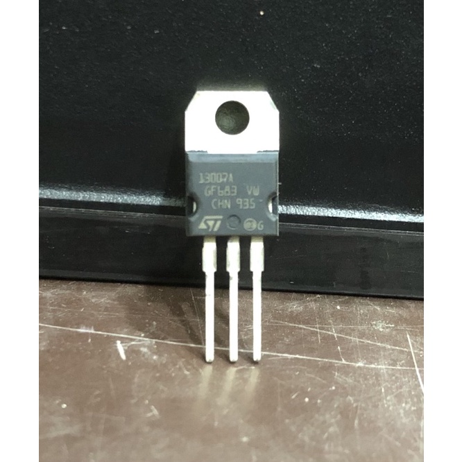 ทรานซิสเตอร์ MJE 13007A