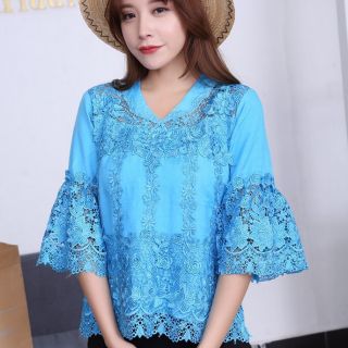 เสื้อลูกไม้พรีเมี่ยม อก38/40/42/44 แขนสามส่วน คอวี ทรงA มาใหม่ล่าสุดค่ะ ไม่มีซิป เป็นงานสวม ลายดอกไม้เก๋ๆ