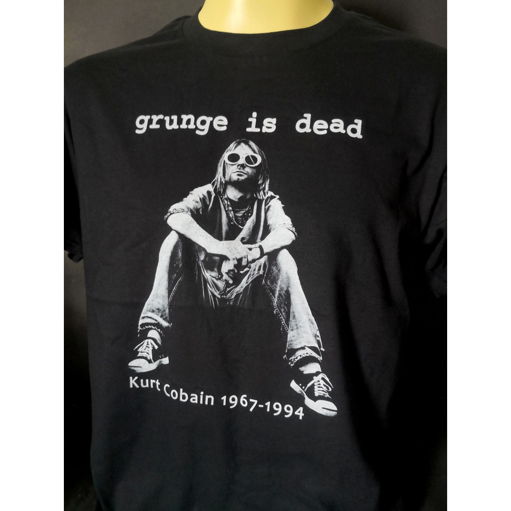 เสื้อวงนำเข้า Grunge Is Dead Kurt Cobain 1967-1994 Nirvana Jack Purcell Style Vintage T-Shirt Gildan