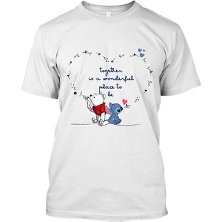 tshirtเสื้อยืดคอกลมฤดูร้อนเสื้อยืด พิมพ์ลาย Stitch and Pooh Together is a Wonderful Place to be Lilo and Stitch สําหรับผ