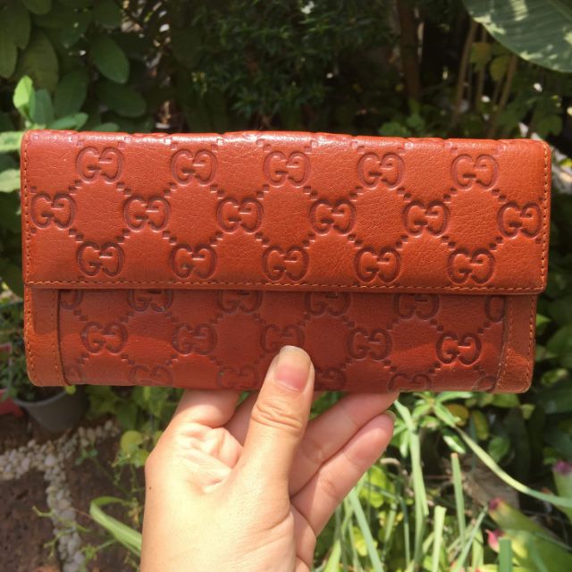 กระเป๋าสตางค์ Gucci แท้ มือสอง สีแดง long wallet