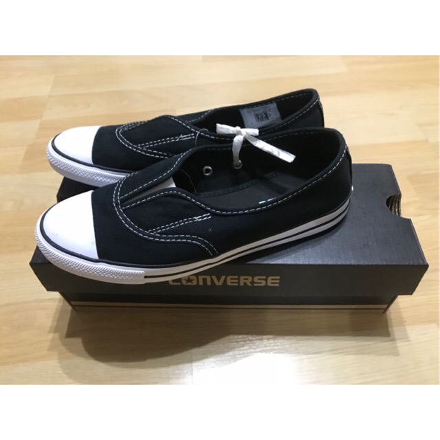 รองเท้า converse slip on