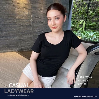 เสื้อยืดผู้หญิง เสื้อยืดคอกลม เนื้อผ้านุ่มสวมใส่สบาย เสื้อยืดสีพื้น เสื้อผู้หญิง ทรงเว้า เข้ารู