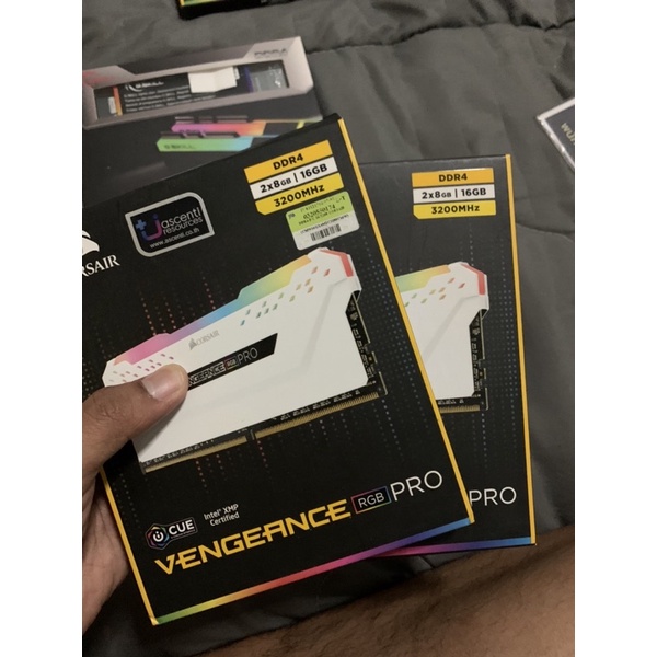 RAM CORSAIR VENGEANCE RGB PRO DDR4/2600/3200/Dummy