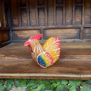 1ตัว ไก่ ไก่แจ้ 5x8x7cm ไม้แกะสลัก ตุ๊กตาไก่ ตุ๊กตาไม้ โมเดลไก่ ไม้ Chicken doll wooden carved model