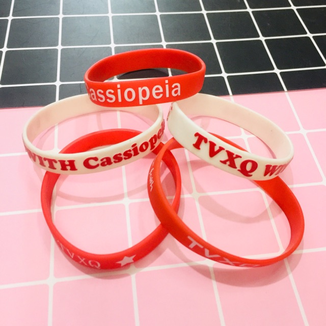 สร้อยข้อมือ Dbsk / สร้อยข้อมือยาง TVXQ