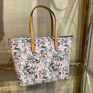 (ผ่อน0%) กระเป๋าสะพายข้าง ลายดอกไม้ สีชมพู TORI BURCH KERRINGTON SMALL ZIP TOTE FLOWER FIELD LEATHER. (73098)