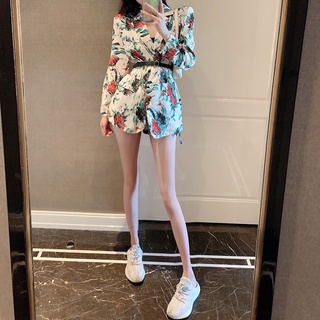 เบเซอร์ พร้อมเข็มขัด