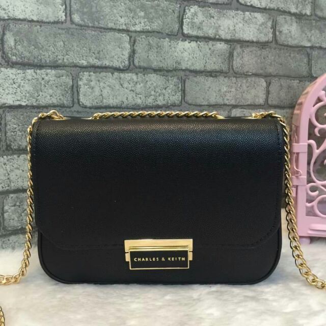 CHARLES KEITH PUSH LOCK CHAIN SLING BAG Shopee CHARLES KEITH PUSH LOCK CHAIN SLING BAG Shopee