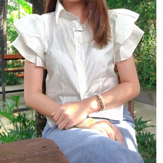 เสื้อคอปก แขนระบายสีขาว
