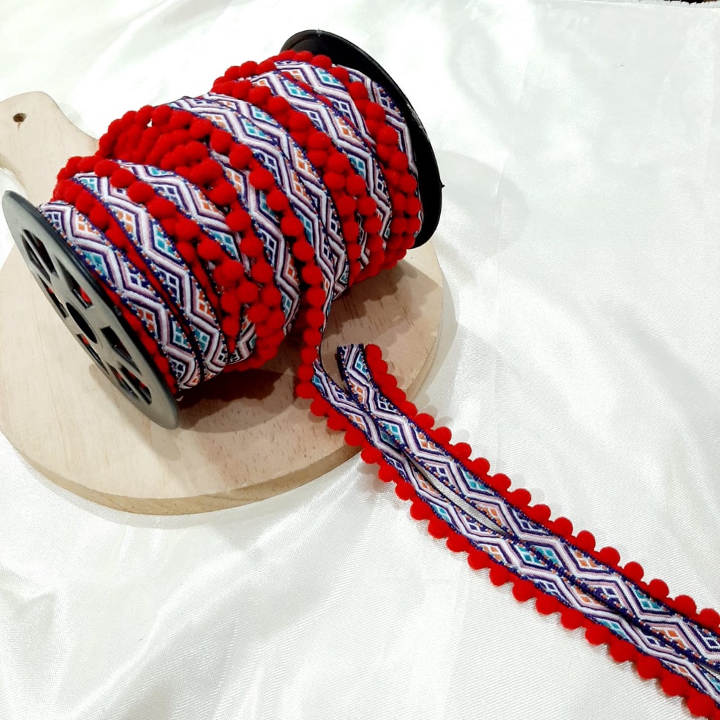 ลูกไม้ 10358 / ลูกไม้ปอมปอม / ลูกไม้ลูกชิ้น Variations