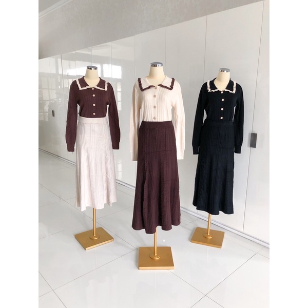 กระโปรงบานถัก Abel**