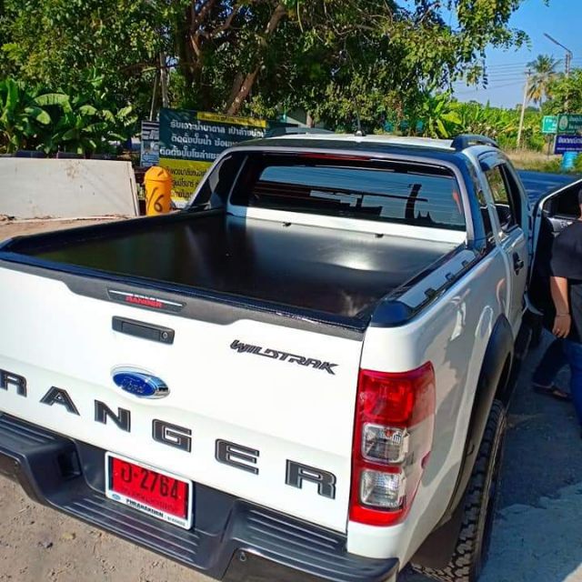 ผ้าใบปิดท้ายกระบะ Ford Wildtrakปี2010-2021มีโรลบาร์