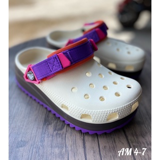 รองเท้าแตะ crocs รุ่นใหม่ล่าสุด