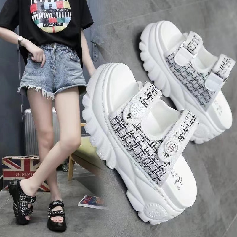 ส่งจากในไทย แฟชั่นรองเท้าแตะลำลองสำหรับผู้หญิง6-8cm. ใส่ลำลองชิลๆ