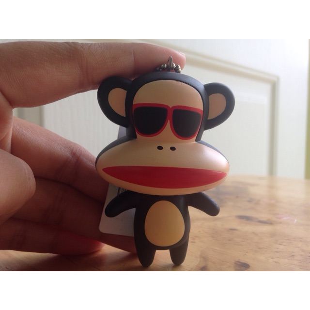 พวงกุญแจ paul frank