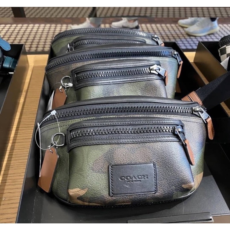 👑ผ่อน0%แท้100%👑 กระเป๋าคาดอก ลายทหาร ลายพราง  WESTWAY BELT BAG IN SIGNATURE CANVAS WITH CAMO PRINT (COACH C6682)