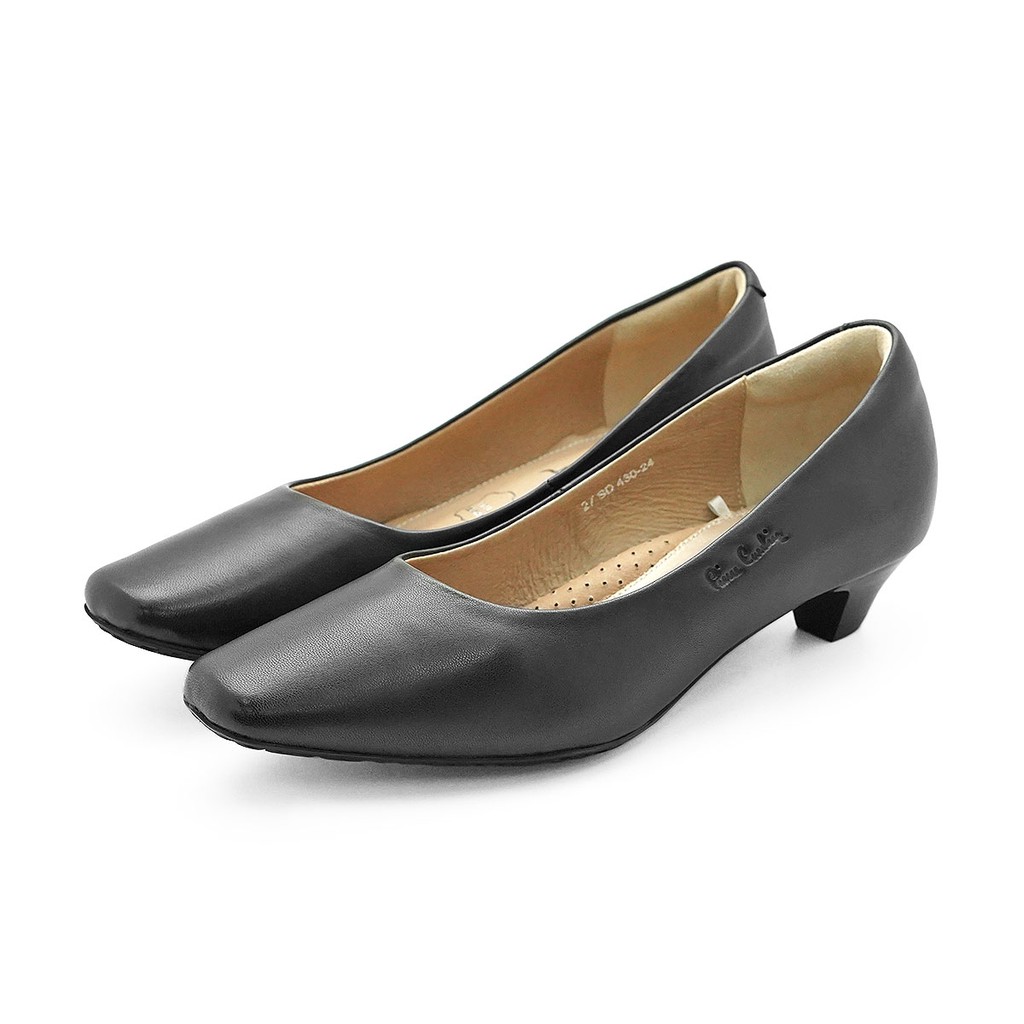 Pierre Cardin รองเท้าผู้หญิง คัทชู ส้นแบน Pump นุ่มสบาย ผลิตจากหนังแท้ สีดำ รุ่น 27SD432