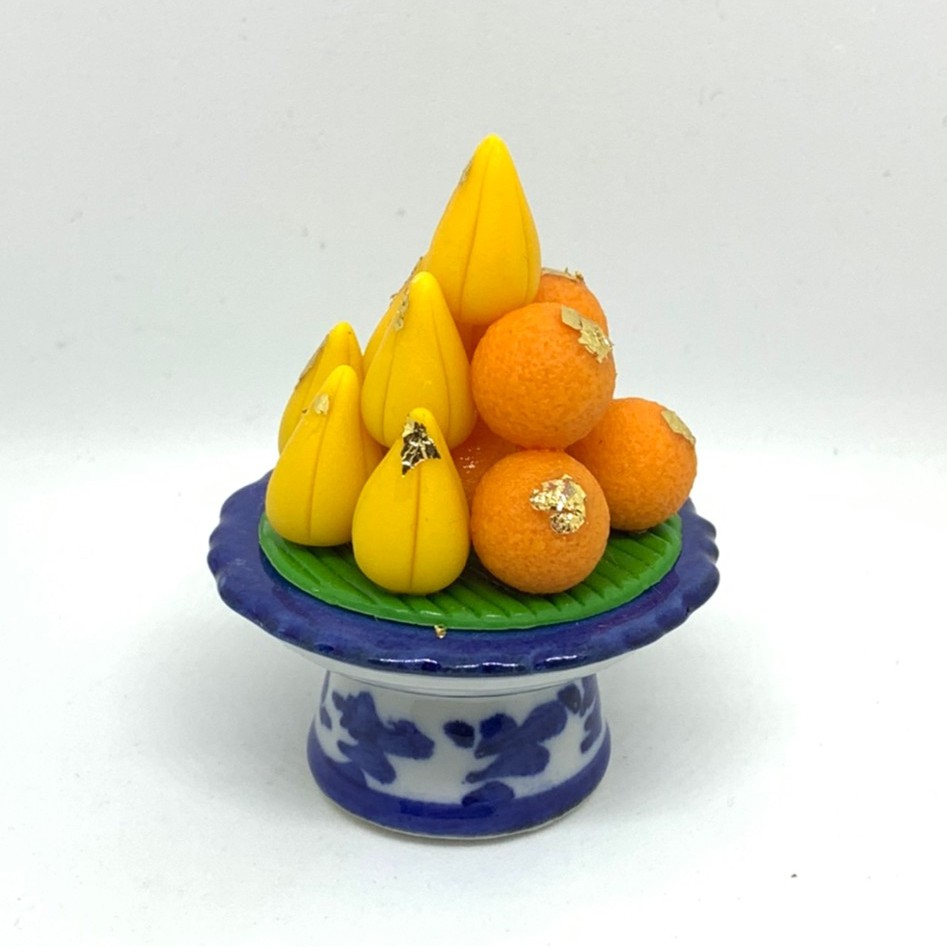 พานขนมลาดูจิ๋ว ขนมโมทกะ งานดินปั้น ผลไม้ ถวายองค์เทพ (A8)