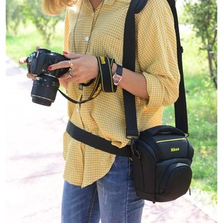 Nikon Camera bag รองรับกล้อง 1 เลนส์ 1 (รวมที่ติดกล้อง) ปรับเป็นกระเป๋าคาดเอวได้