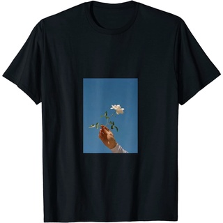 ROUND คอลูกเรือเสื้อยืด พิมพ์ลายกราฟฟิคดอกกุหลาบน่ารัก สีขาว-4XL