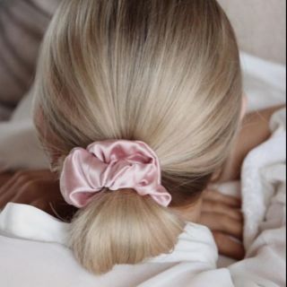 ยางรัดผม Premium silk satin scrunchie