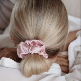 ยางรัดผม Premium silk satin scrunchie