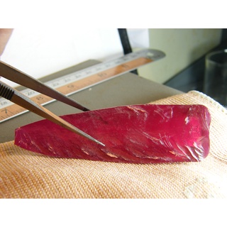 ทับทิม พลอยแดง น้ำหนัก 55 กรัม GRAM สี ทับทิม พม่า ก้อน เนื้อแข็ง ผ่านการเผา ROUGH CORUNDUM RUBY เจียก่อนได้ทุกชนิด