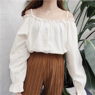 Smocking korean off-shoulder jumper🍭