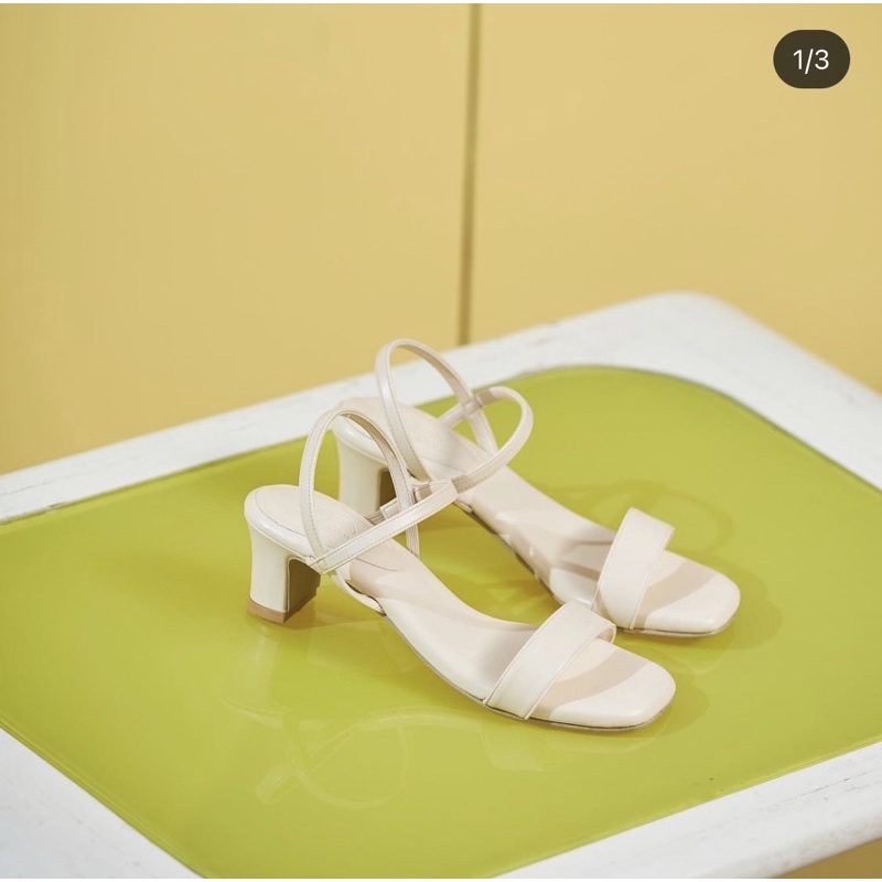 ส่งต่อ! รองเท้าพื้นนุ่ม Hey Softshoes Size 37 สี Milk มือ1