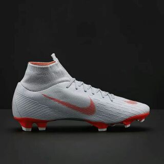 #NewArrival 
รองเท้าสายความเร็วรุ่นใหม่ล่าสุด
มาแรงที่สุด ฮิตที่สุด และขายดีที่สุด !!

Nike Mercurial Superfiy VI Pro