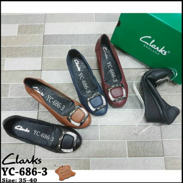 คลาร์ก รองเท้าส้นเตารีดทํางานหนังผู้หญิง 686-3