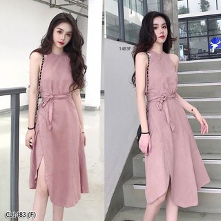 👗H1483 Dress - PINK เดรสคอกลม แขนกุดทรงไหล่ล้ำ ด้านหน้าแต่งป้ายหน้าแหวกสูงเซ็กซี่ งานเนื้อผ้าซาร่า เงาสวยหรูมากค่ะ