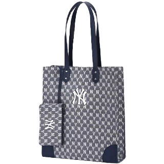 พร้อมส่ง⭐ ของแท้% MLB MONOGRAM SHOPPING BAG รุ่นใหม่ กระเป๋าทรงสี่เหลี่ยม กระเป๋าสะพายข้างNY