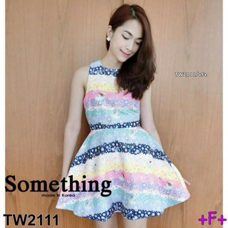 👗Pfashion [ส่งไว!!🚛] P2111 	เดรสแขนกุด ลายพลาสเทลสีสันสดใส Sleeveless dress with colorful pastel prints.