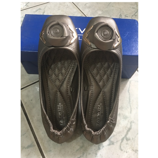 รองเท้าคัทชู Tawin (มือสอง) size 36