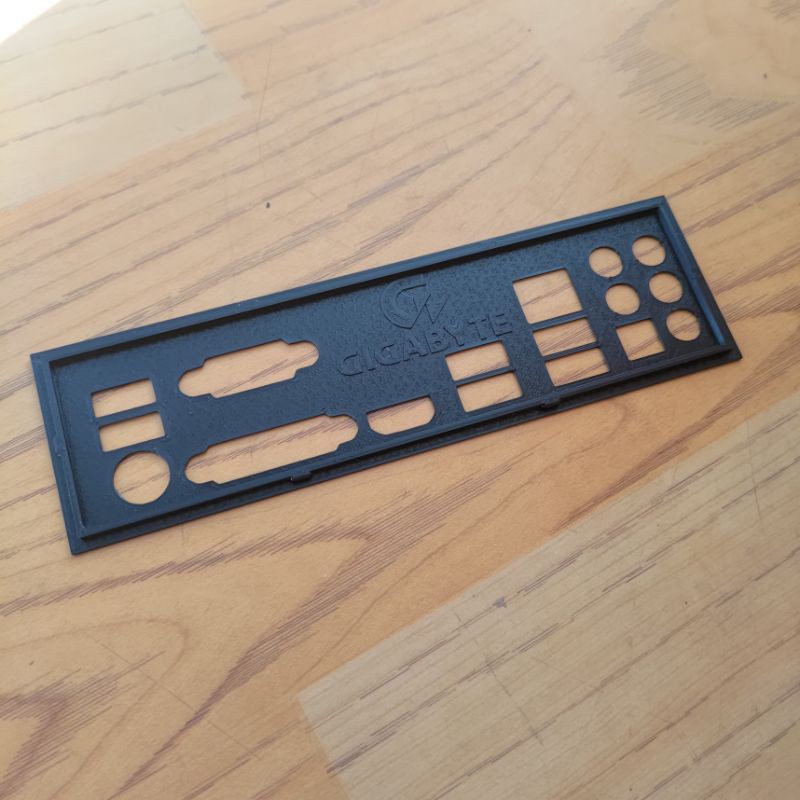 ฝาหลังเมนบอร์ด ga-h170 gaming 3 และรุ่นอื่นๆ มีทุกรุ่น แผ่นหลังเมนบอร์ด i/o shield mainboard  เพลทหล