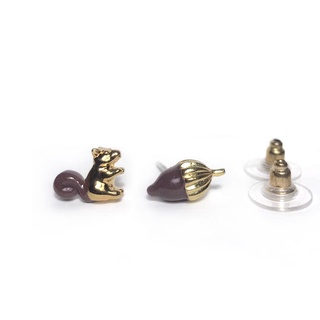 ต่างหูกระรอกวอลนัท / Squirel + Walnut Earring