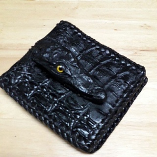 crocodile wallet/alligator wallet black lacing กระเป๋าสตางค์หนังจระเข้แท้ถักขอบ