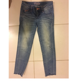 Used jeans guess เอวยืดถึง27/35 เป้ายาว9 นิ้ว เหมาะกับคนสูงไม่เกิน163