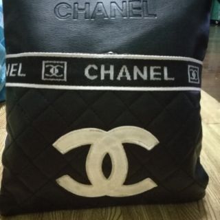 กระเป๋าสะพายchanel