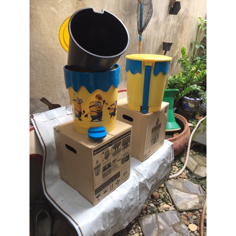 ถังขยะมินเนียนby tesco lotus