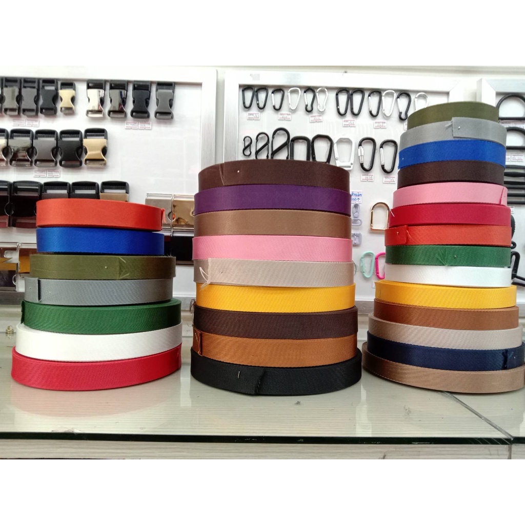 (ยกม้วน) สายไนลอนลายเรียบ ขนาด 1นิ้ว (2.5ซม.) สายเนื้อไนลอน สำหรับทำสายกระเป๋า/รองเท้า