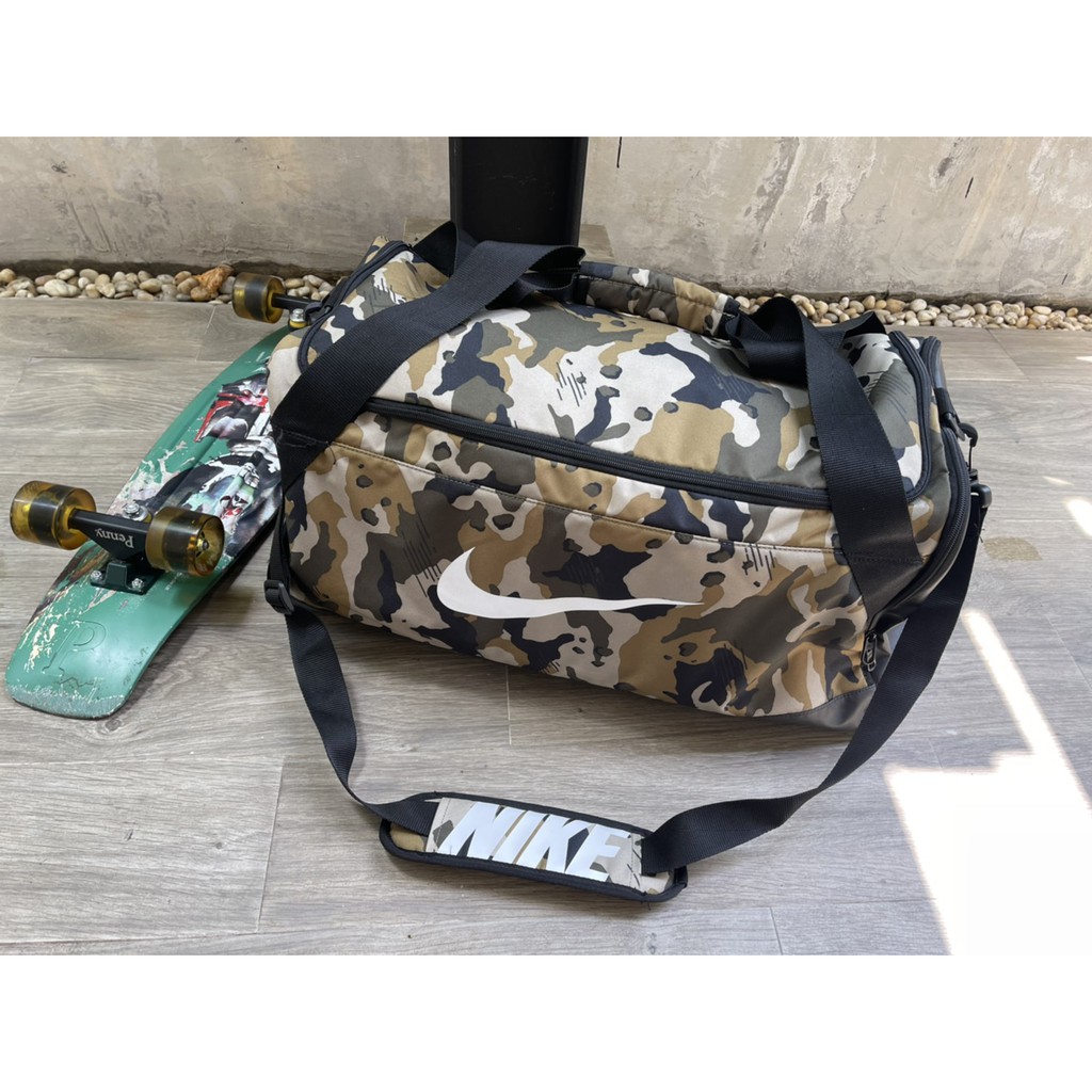 กระเป๋าสะพาย Nike Brsla Duffle CK0938-225 (Khaki) ใบใหญ่ 61 ลิตร*สินค้าสิขสิทธิ์แท้