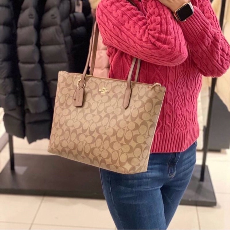 กระเป๋า Coach Signature Zip Top Tote ThaiPick
