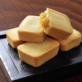 พายสับปะรดไต้หวัน พายสตรอเบอรี่ หอมอร่อย ไส้แน่น 182g 徐福记凤梨酥